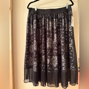NWT LuLaRoe Lola Skirt - Size XL